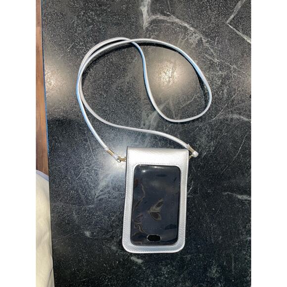 Silver crossbody, phone case EUC - Picture 3 of 8